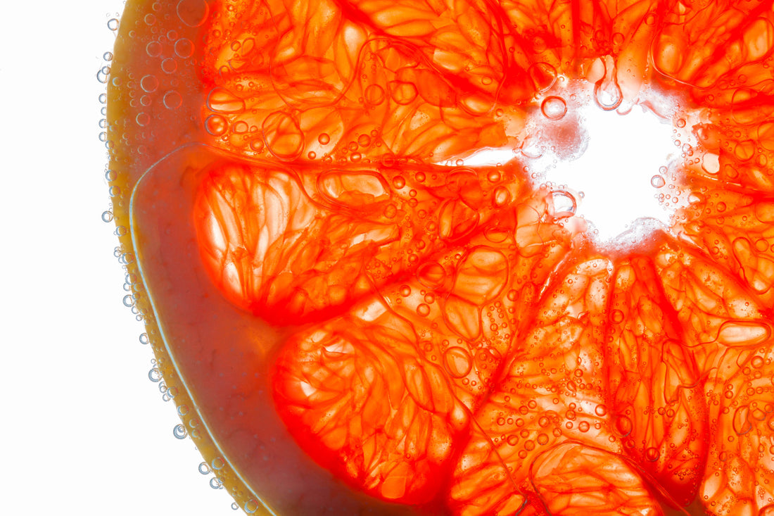 Vitamin C and Red Light Therapy: A Simple Guide to Combining Them