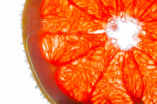 Vitamin C and Red Light Therapy: A Simple Guide to Combining Them